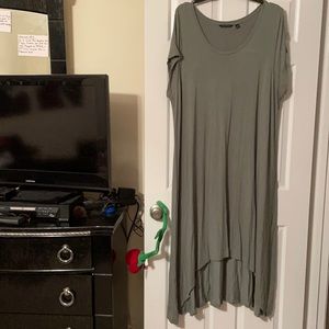 Halston hi/low dress. 3x. Gently used